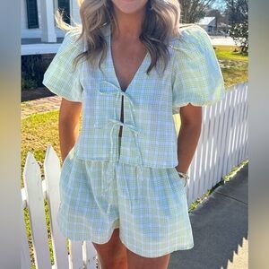 Green gingham front tie set